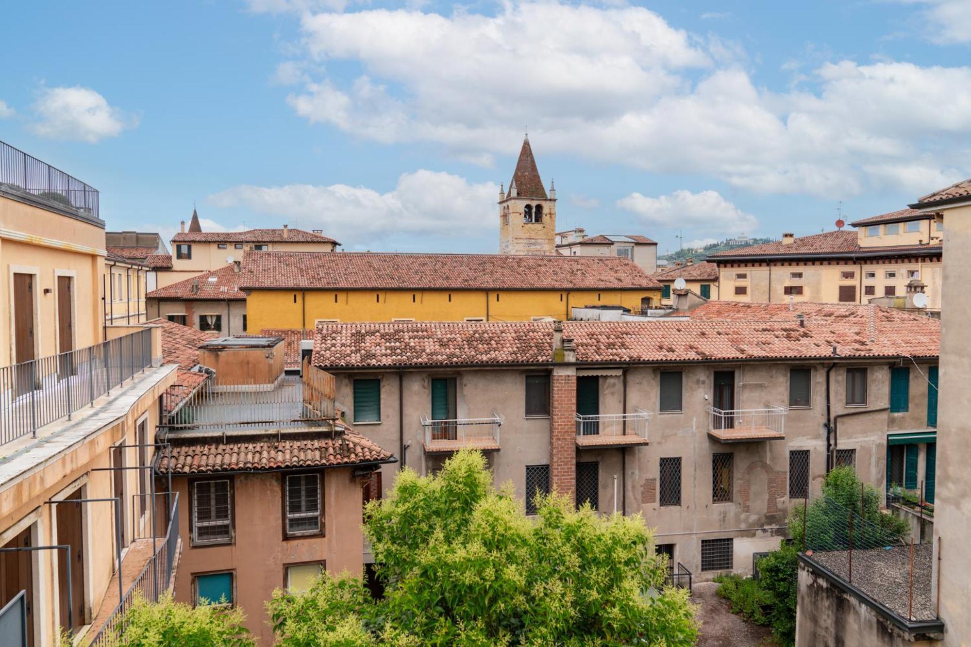 Aparthotel Palazzo Delle Guglie - Residenze Verona Exteriér fotografie