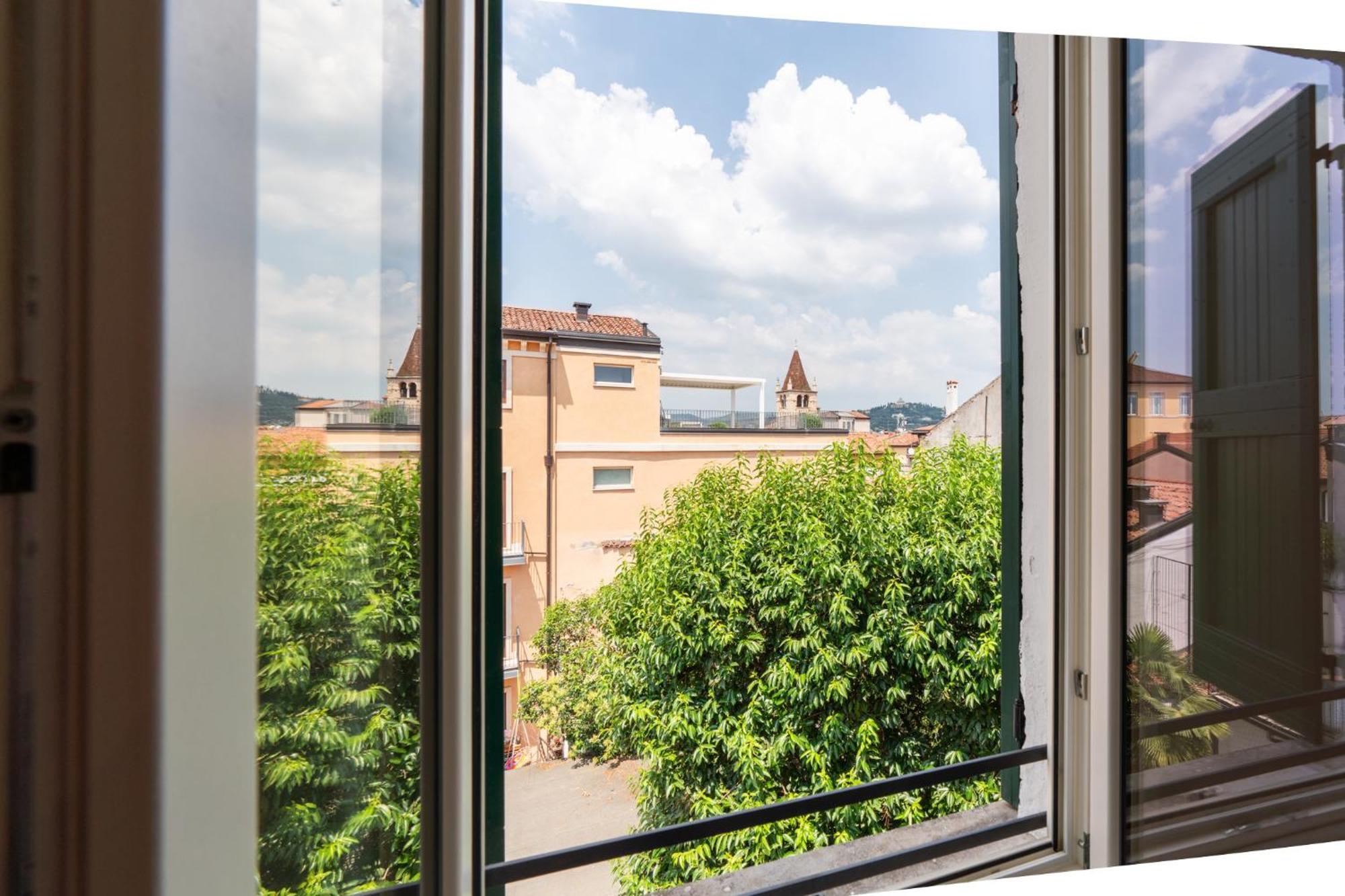 Aparthotel Palazzo Delle Guglie - Residenze Verona Exteriér fotografie