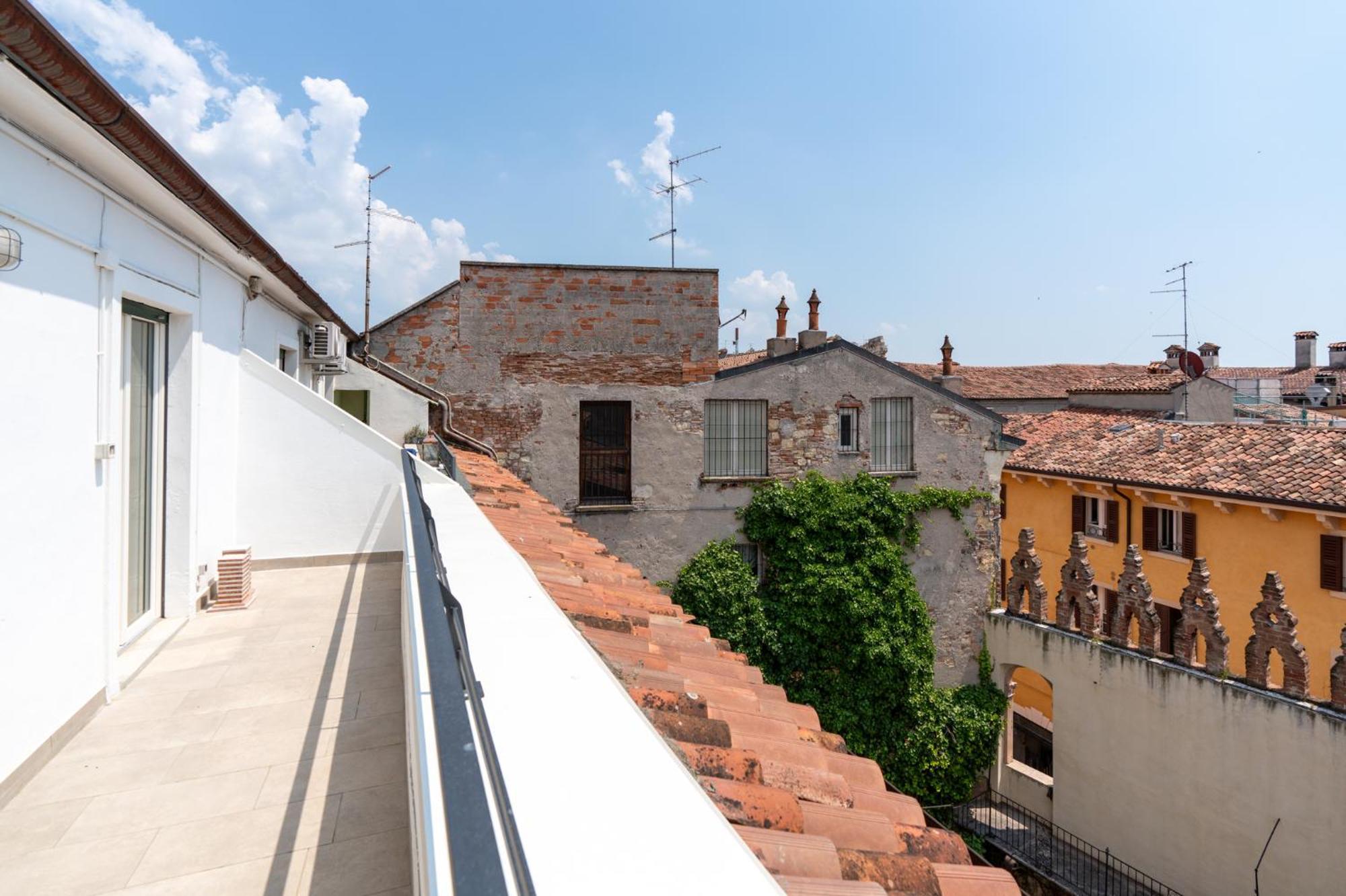 Aparthotel Palazzo Delle Guglie - Residenze Verona Exteriér fotografie